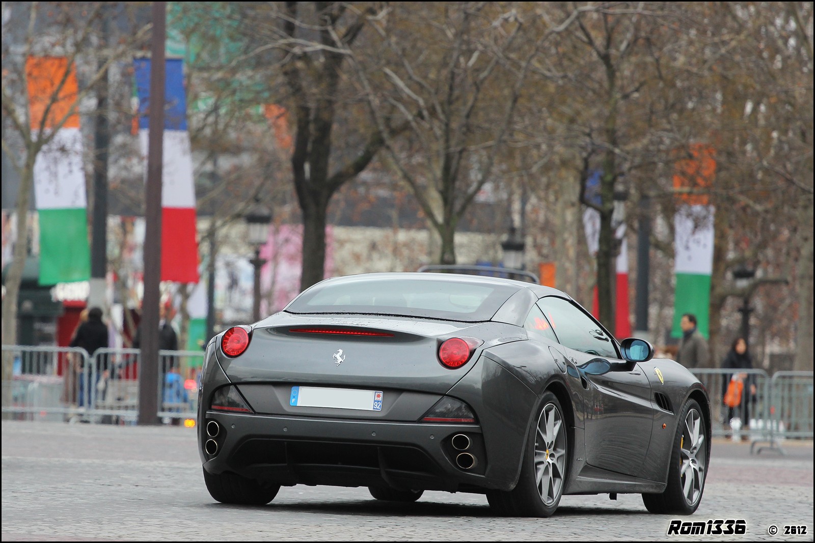 Ferrari California - 01 - Spotting Paris - Galerie de Rom1336
