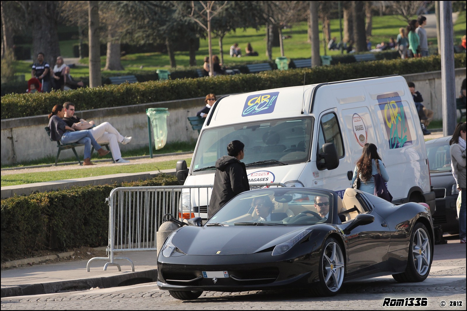 Ferrari 458 Spider - 03 - Spotting Paris - Galerie de Rom1336