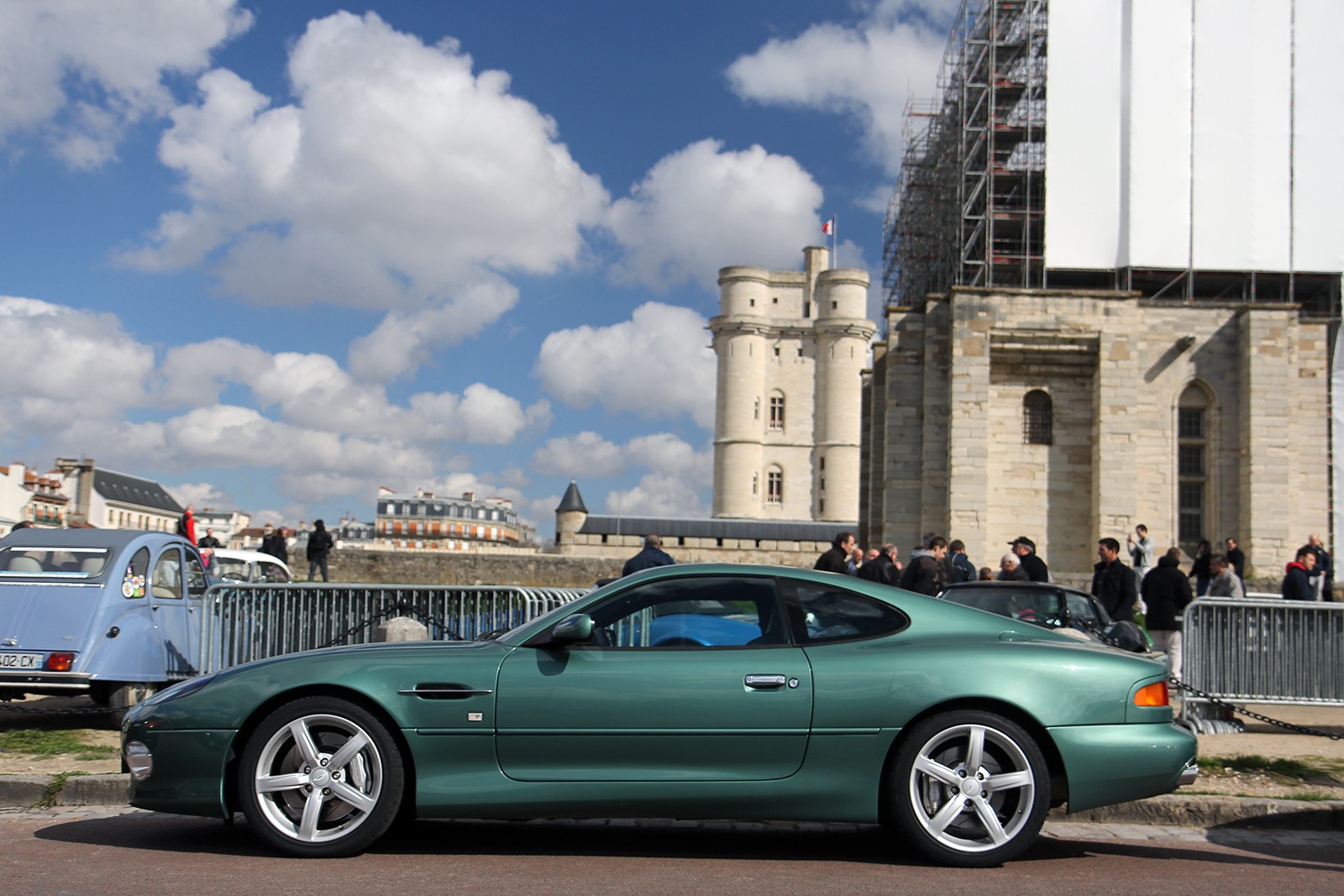 Aston Martin DB7 GT - 04 - Vincennes en Anciennes - Galerie de Rom1336