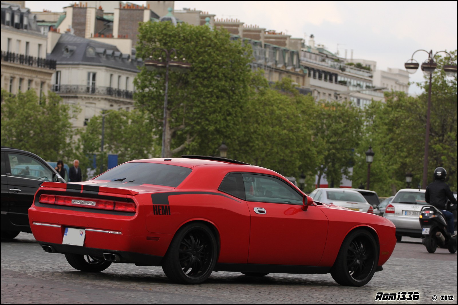 Dodge Challenger - 05 - Spotting Paris - Galerie de Rom1336