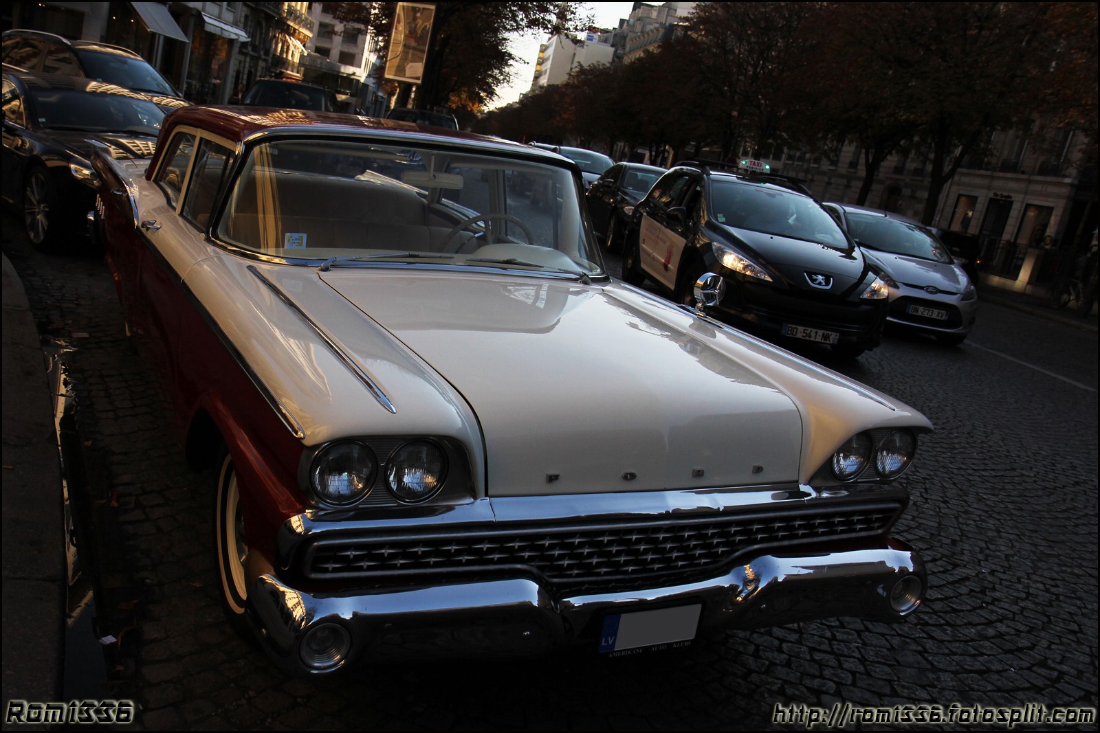 Ford Fairlane - 10 - Spotting Paris - Galerie de Rom1336