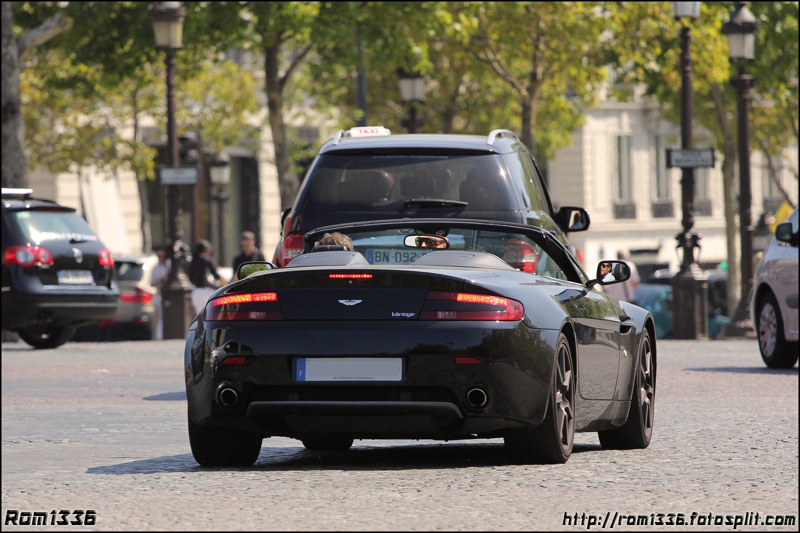 Aston Martin V8 Roadster - 08 - Spotting Paris - Galerie de Rom1336