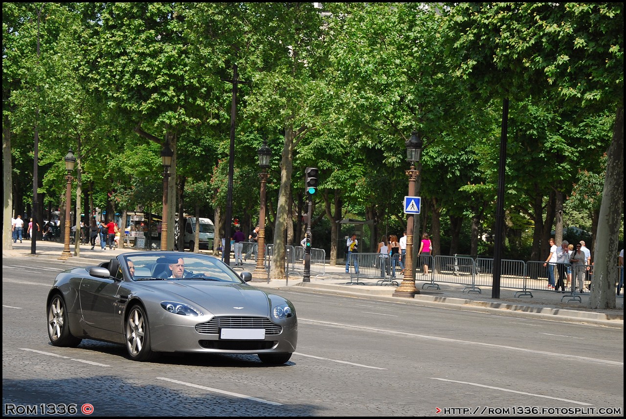 Aston Martin V8 Roadster - 05 - Spotting Paris - Galerie de Rom1336