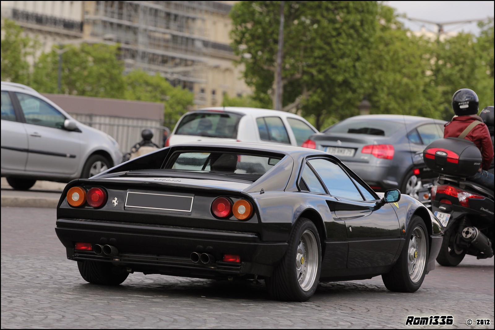 Ferrari 328 GTS - 05 - Spotting Paris - Galerie de Rom1336