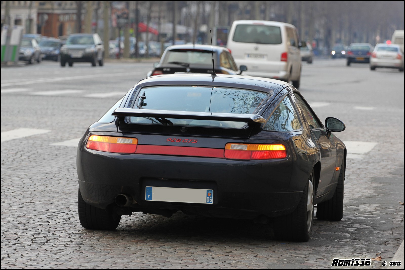 Porsche 928 GTS - 01 - Spotting Paris - Galerie de Rom1336