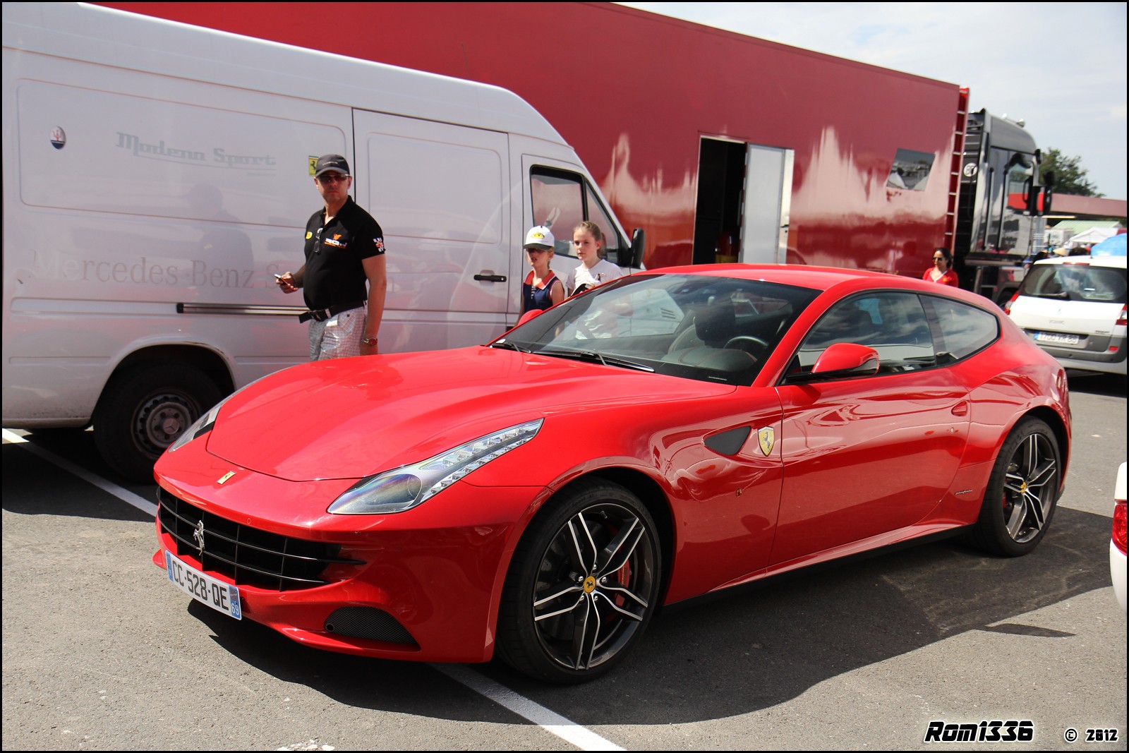 Ferrari FF - 06 - 500 Ferrari contre le cancer (Sport & Collection) - Galerie de Rom1336