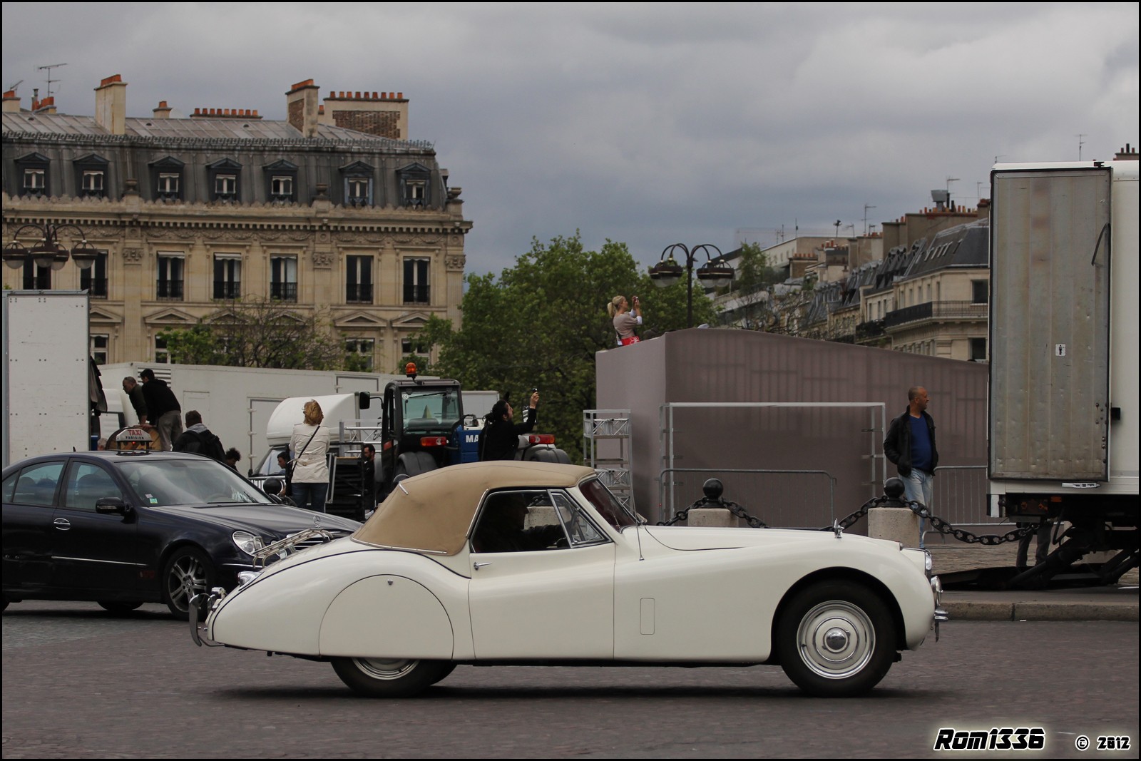 Jaguar XK 120 Roadster - 05 - Spotting Paris - Galerie de Rom1336