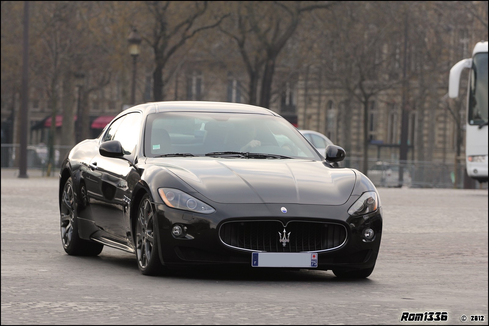 Maserati GranTurismo S - 01 - Spotting Paris - Galerie de Rom1336