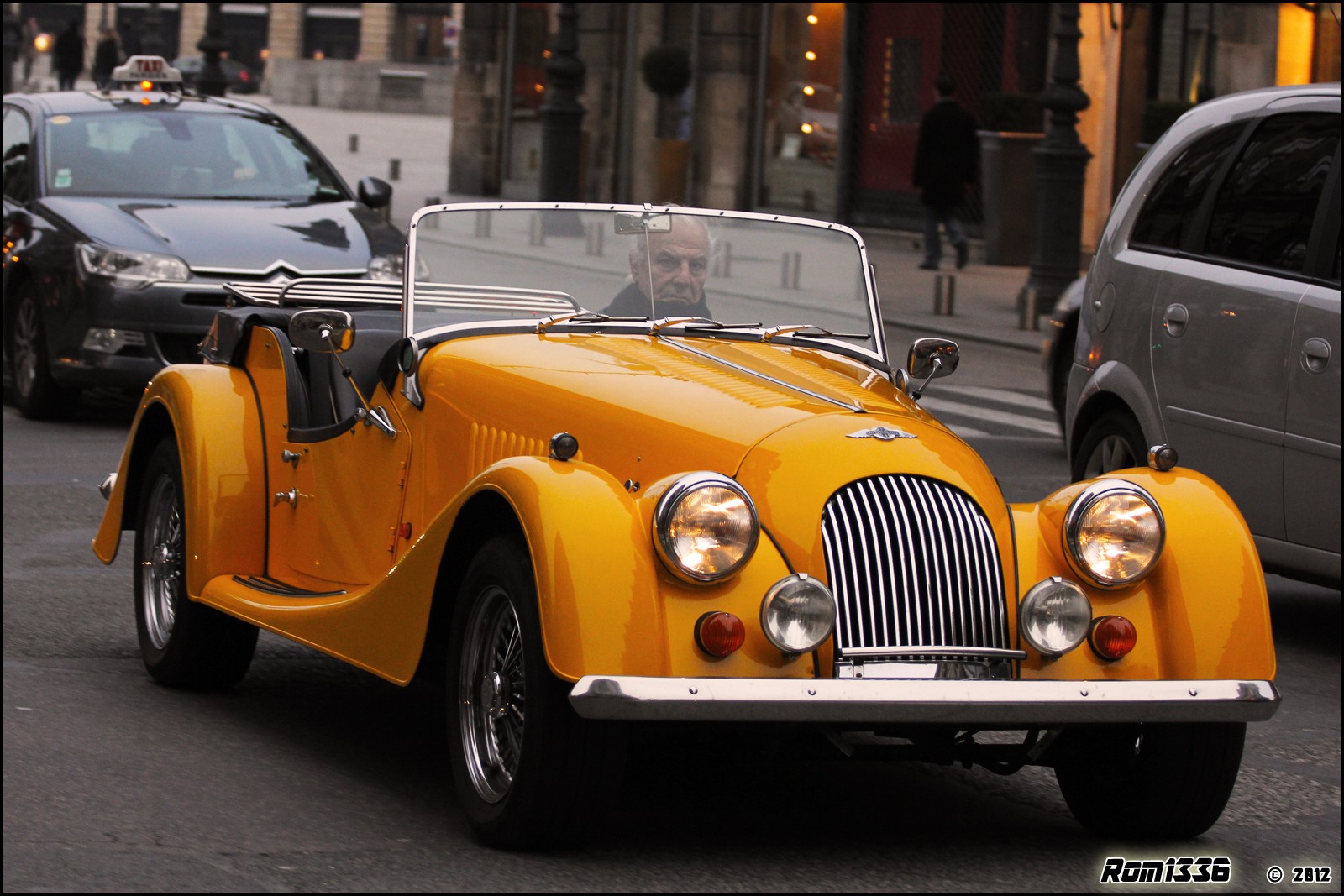 Morgan 4/4 Tourer - 01 - Spotting Paris - Galerie de Rom1336