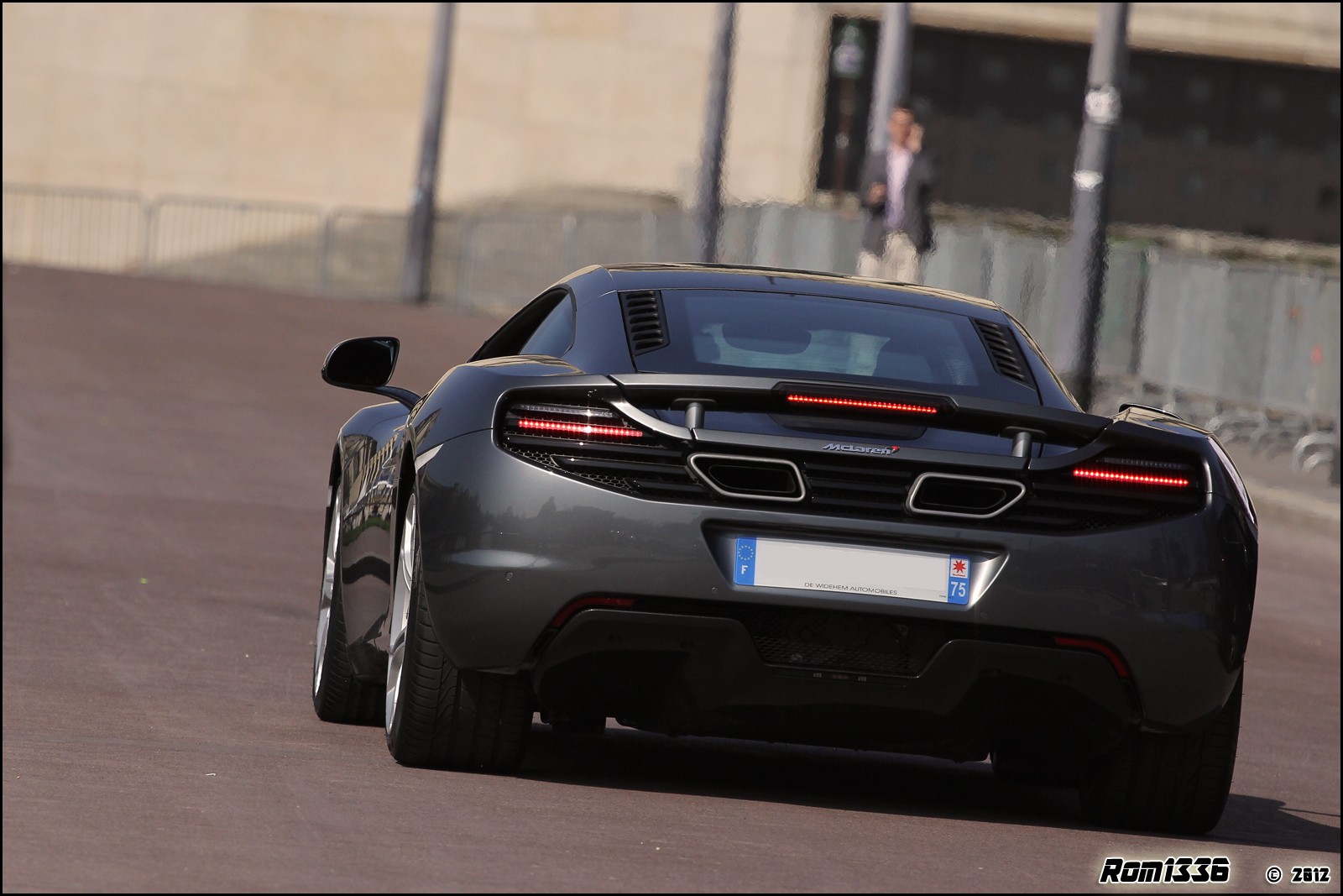 McLaren MP4-12C - 03 - Rallye de Paris - Galerie de Rom1336