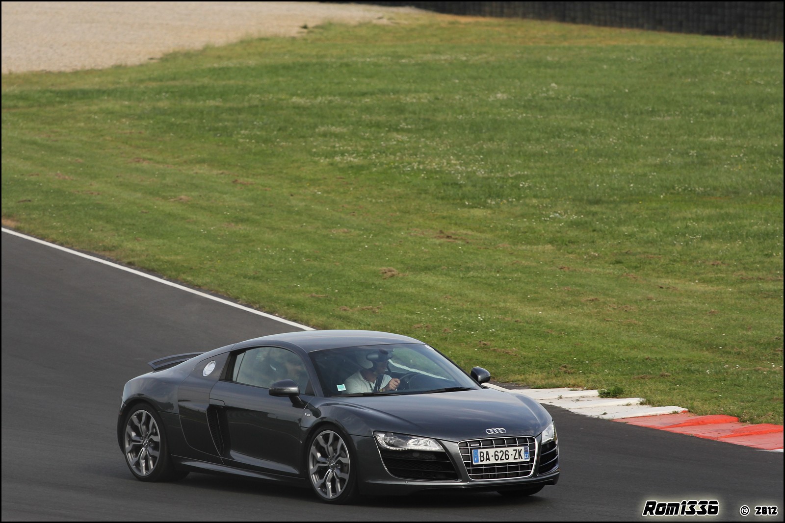 Vigeant 2012 - 06 - 500 Ferrari contre le cancer (Sport & Collection) - Galerie de Rom1336