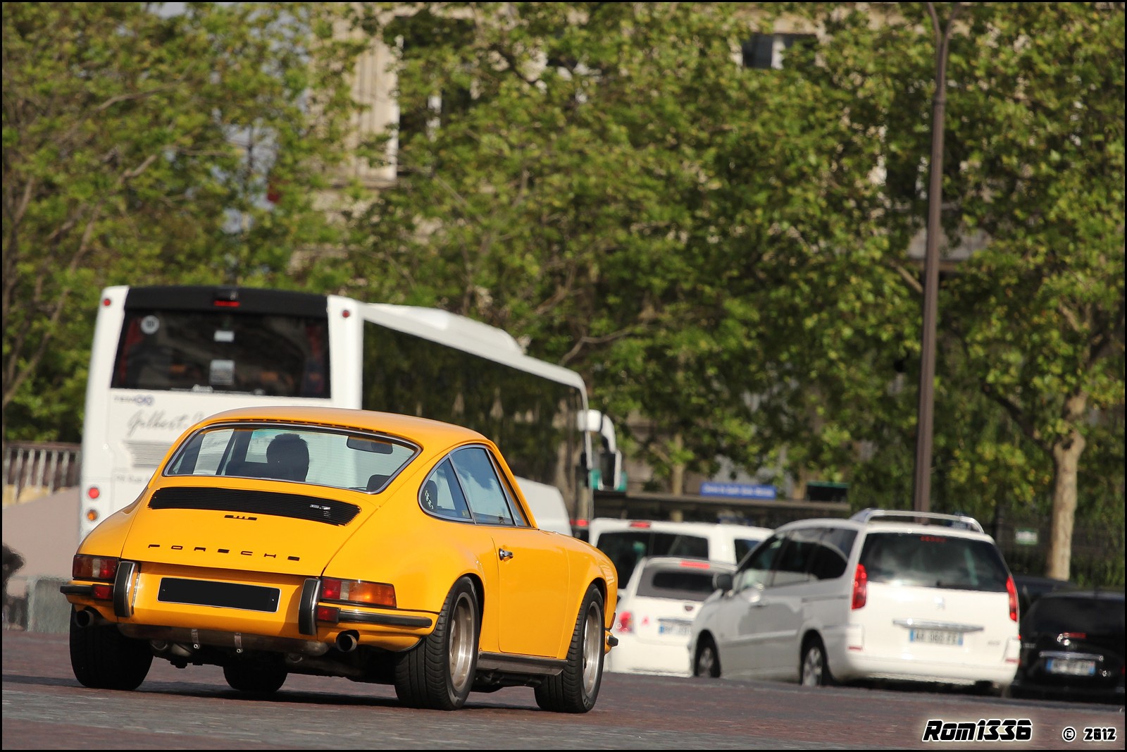 Porsche 911 - 05 - Spotting Paris - Galerie de Rom1336