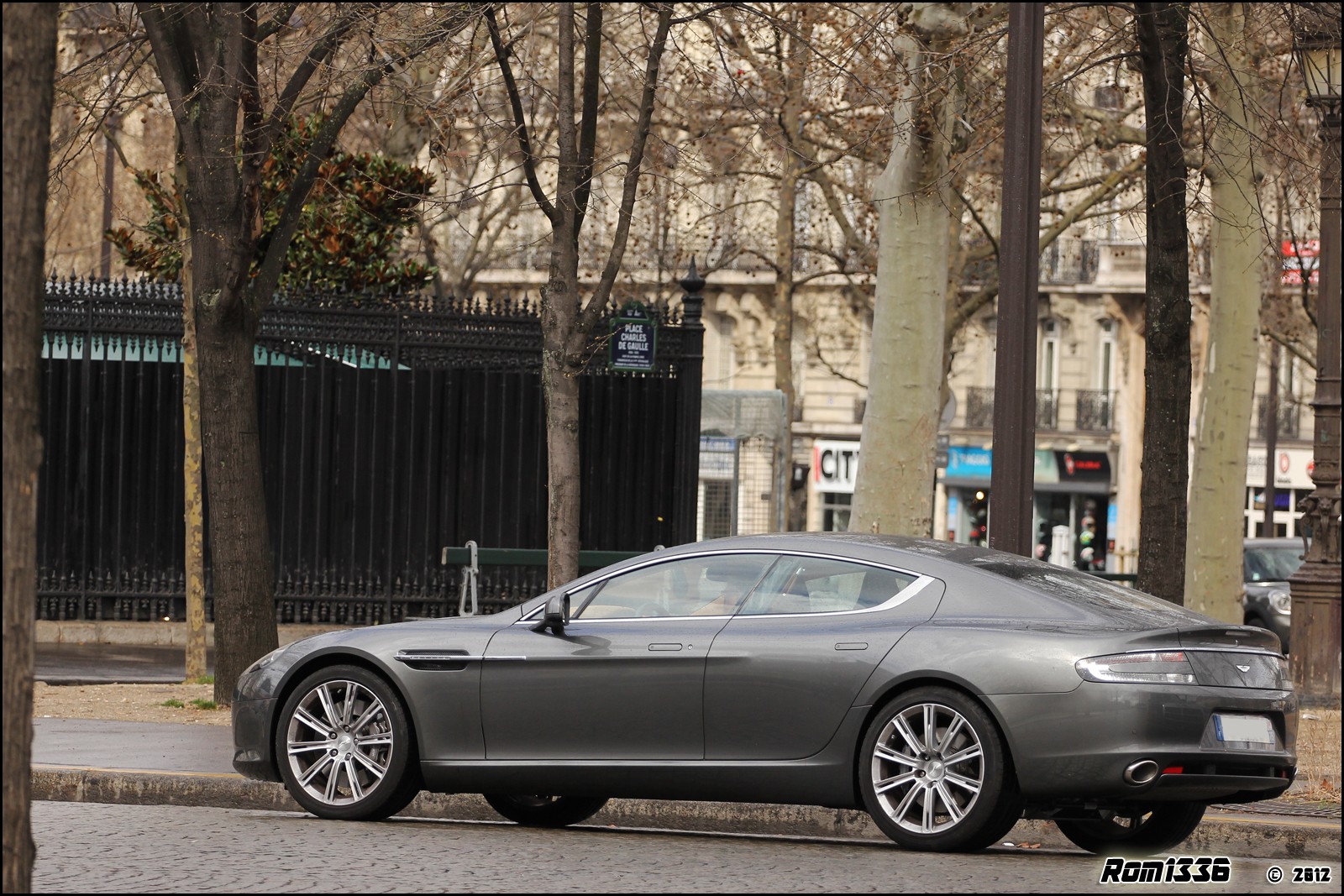 Aston Martin Rapide - 03 - Spotting Paris - Galerie de Rom1336