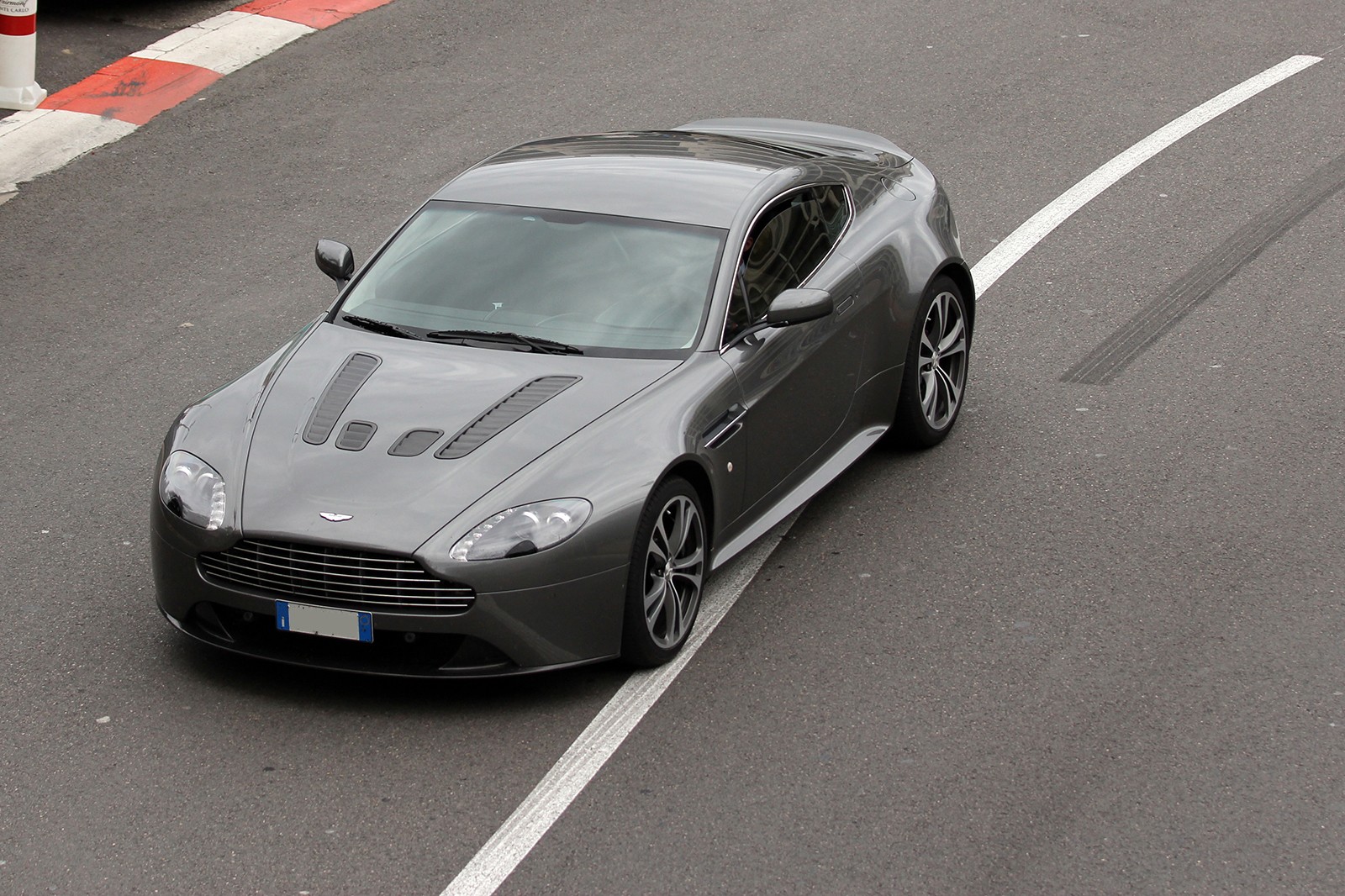 Aston V12 Vantage - 04 - Top Marques Monaco - Galerie de Rom1336