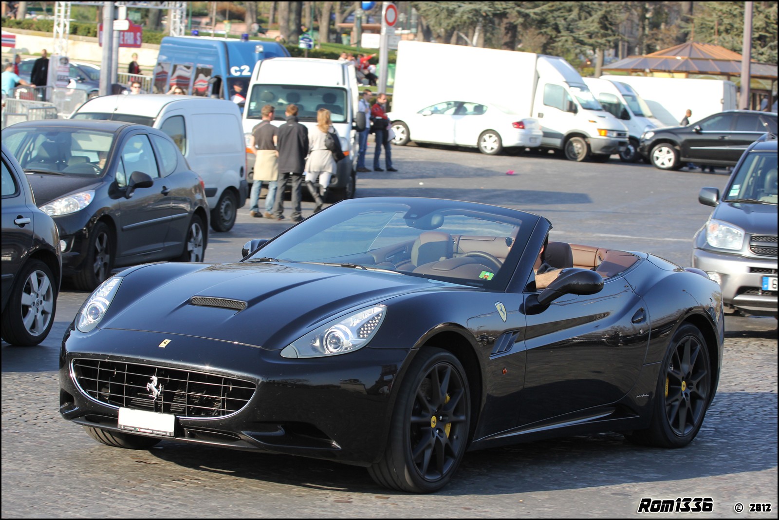 Ferrari California - 03 - Spotting Paris - Galerie de Rom1336