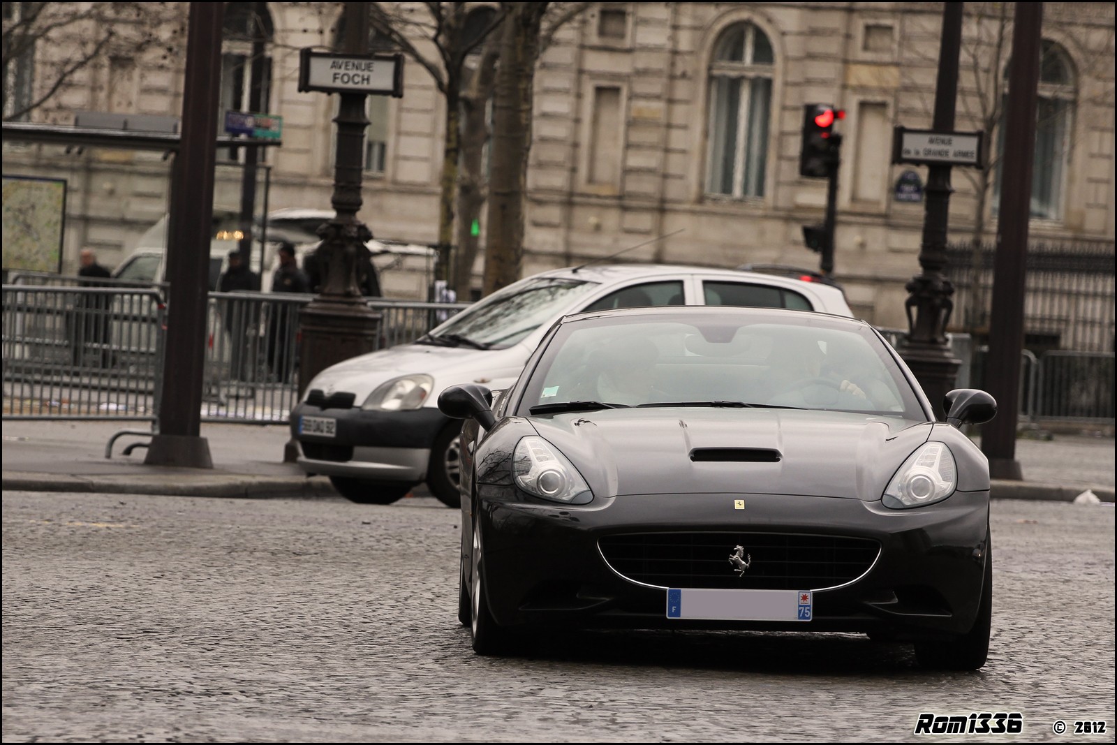 Ferrari California - 01 - Spotting Paris - Galerie de Rom1336