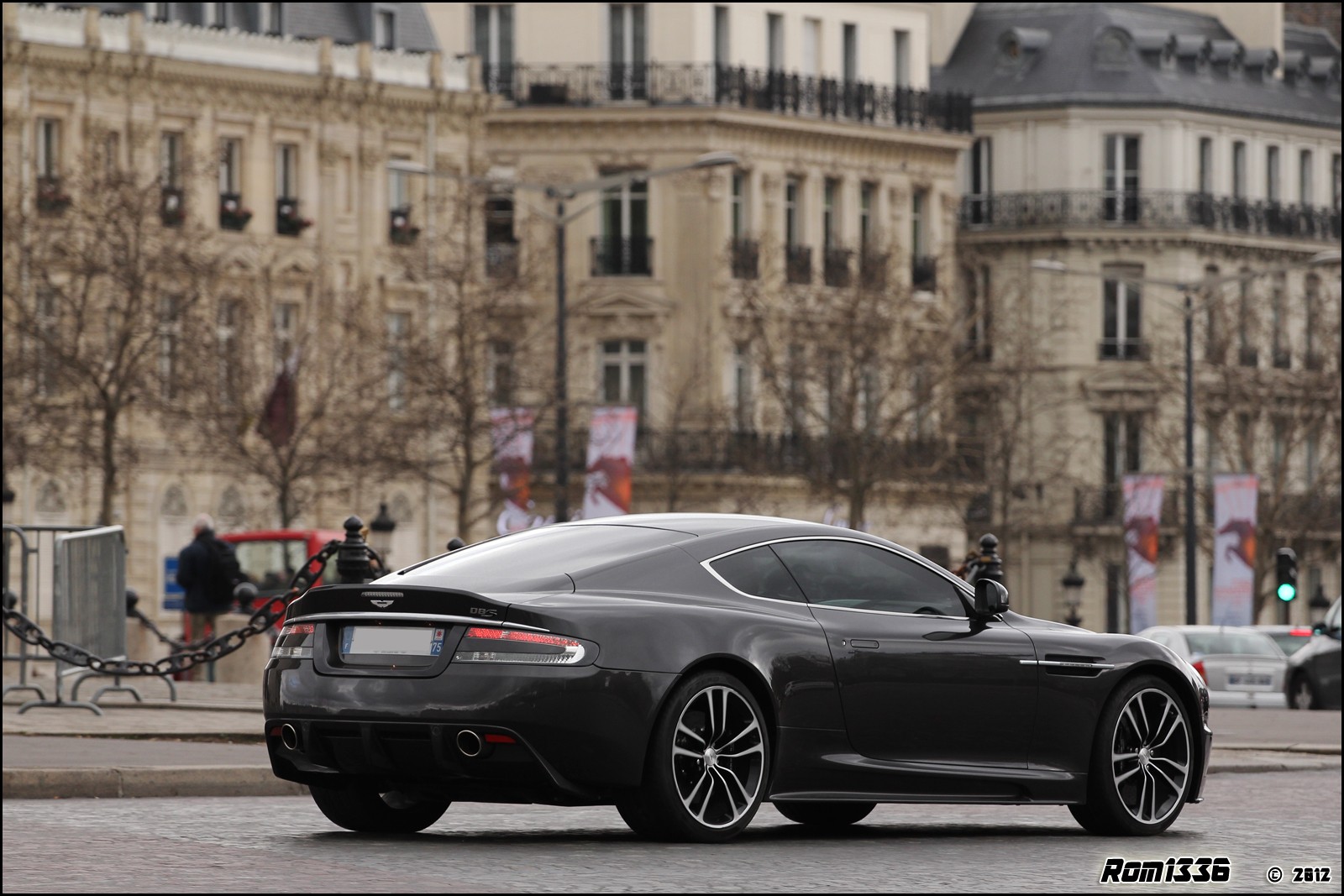 Aston Martin DBS - 03 - Spotting Paris - Galerie de Rom1336
