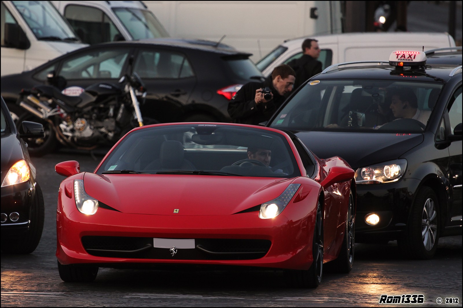 Ferrari 458 Spider - 03 - Spotting Paris - Galerie de Rom1336
