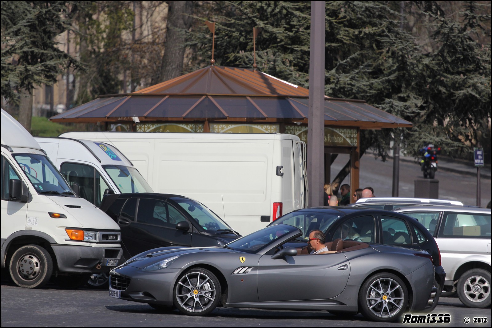 Ferrari California - 03 - Spotting Paris - Galerie de Rom1336
