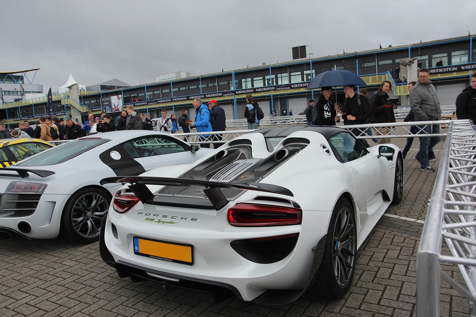 Porsche 918 Spyder - 05 - Vredestein Supercar Sunday - Galerie de Rom1336