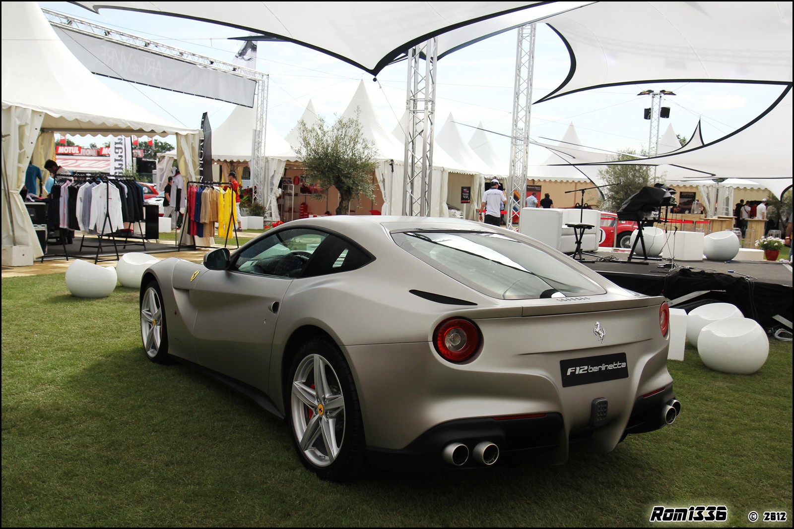 Ferrari F12 Berlinetta - 06 - 500 Ferrari contre le cancer (Sport & Collection) - Galerie de Rom1336