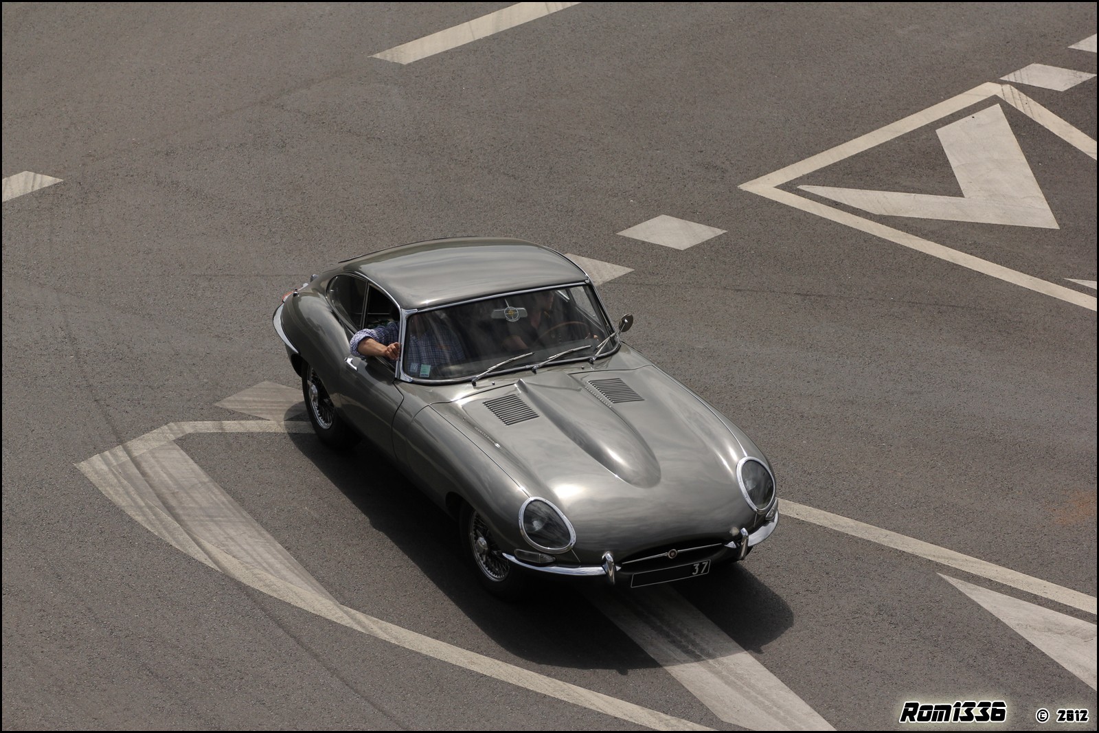 Jaguar E-Type - 06 - 500 Ferrari contre le cancer (Sport & Collection) - Galerie de Rom1336