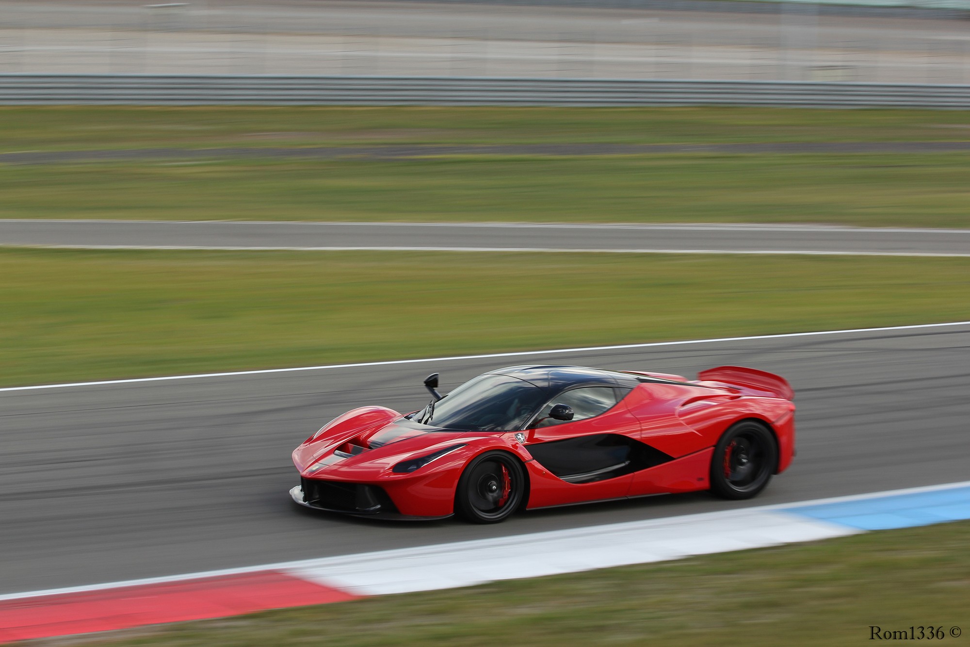 Ferrari LaFerrari Aperta - 06 - Vredestein Supercar Sunday - Galerie de Rom1336