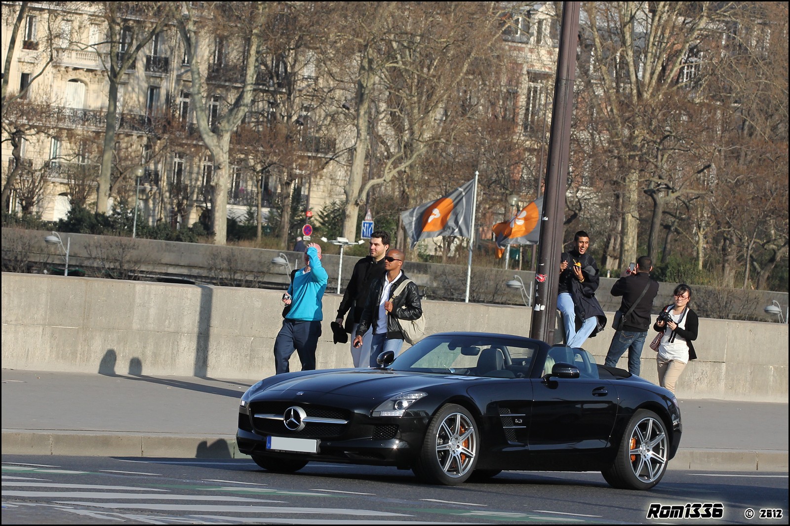 Mercedes SLS AMG Roadster - 03 - Spotting Paris - Galerie de Rom1336