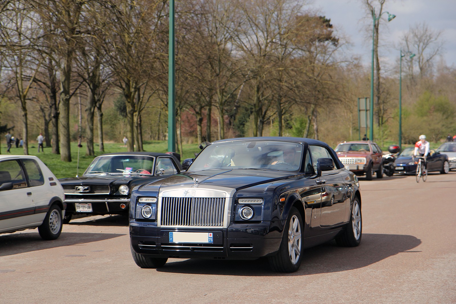 Rolls Royce Phantom Drophead  - 04 - Vincennes en Anciennes - Galerie de Rom1336