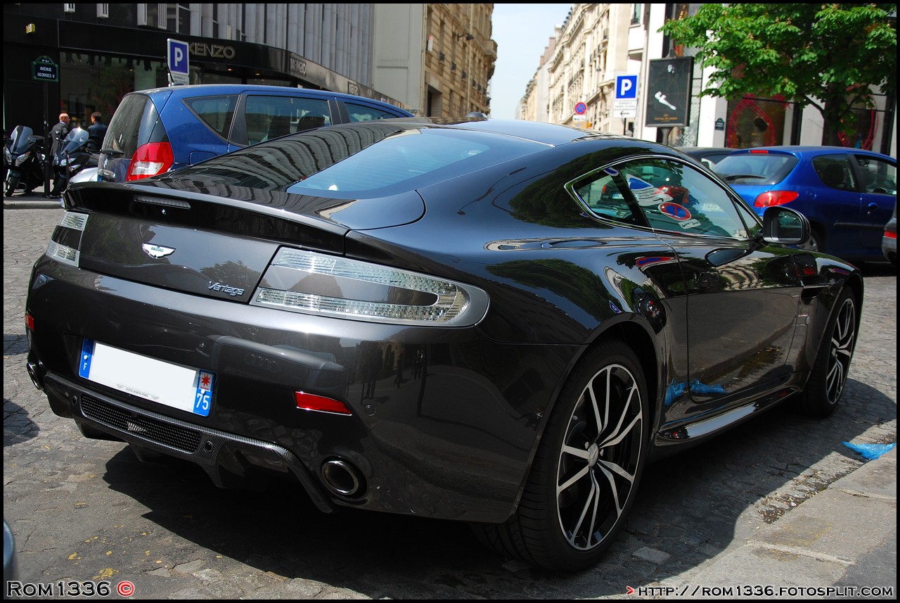 Aston Martin V12 Vantage - 05 - Spotting Paris - Galerie de Rom1336