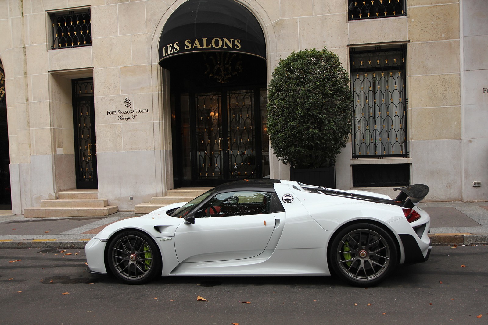 Porsche 918 Spyder - Spotting Paris - Galerie de Rom1336